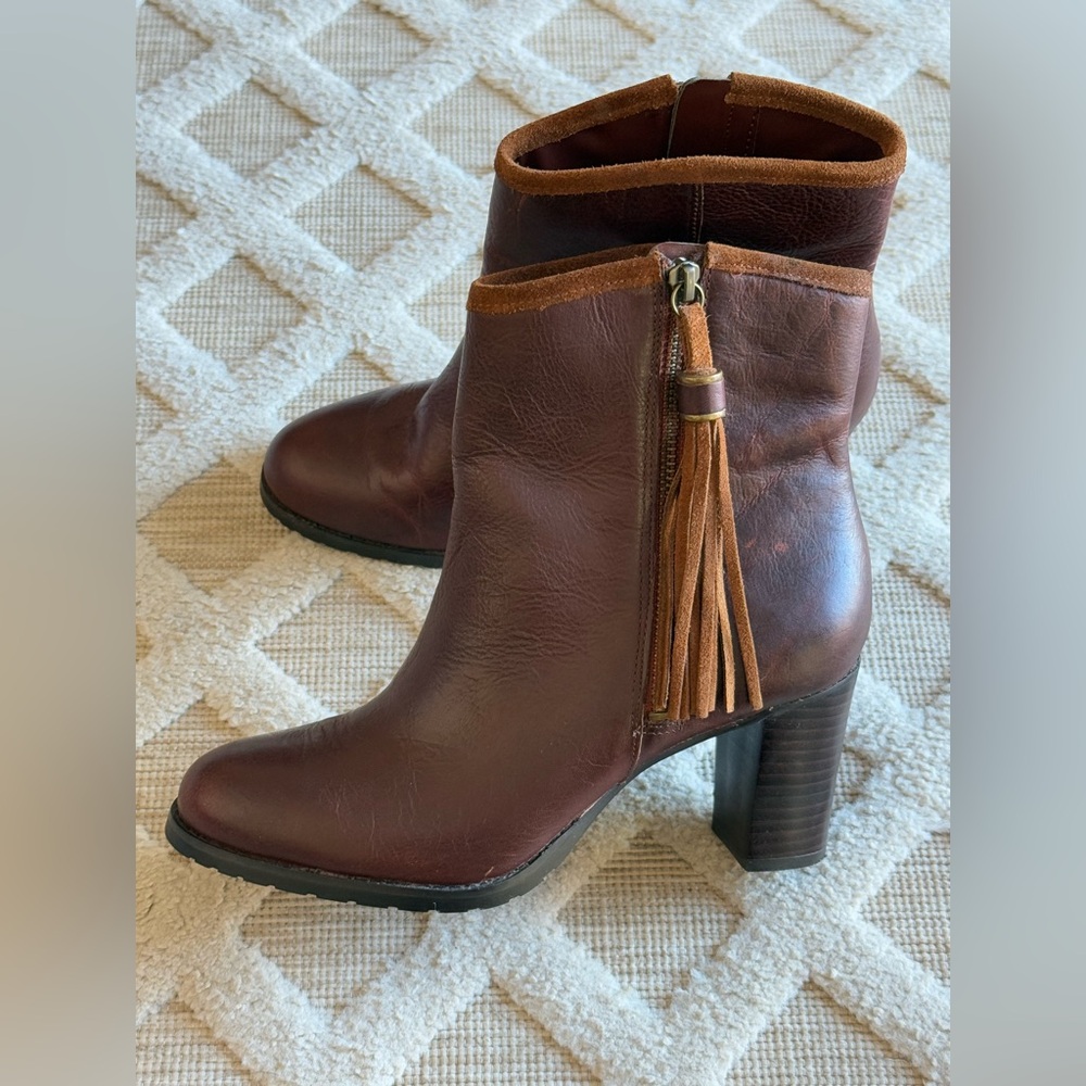 Lauren Ralph Carah Brown Leather Ankle Boots Zip Tassels Women's Size 8B - Picture 15 of 15